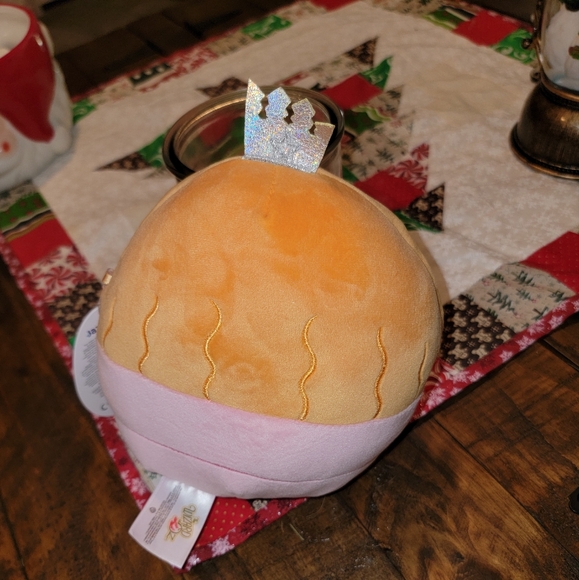 Squishmallows Glinda the Good Witch - Picture 3 of 3